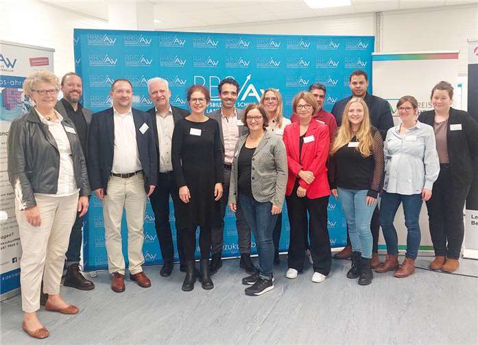 Am 5. November 2024 fand an der BBS des Landkreises die Infoveranstaltung „Fachkräftegewinnung in Kitas - Wege der Ausbildung und des Quereinstiegs sowie Möglichkeiten der Finanzierung“ statt, zu dem die Landrätin eingeladen hatte. Foto: Marion Doll