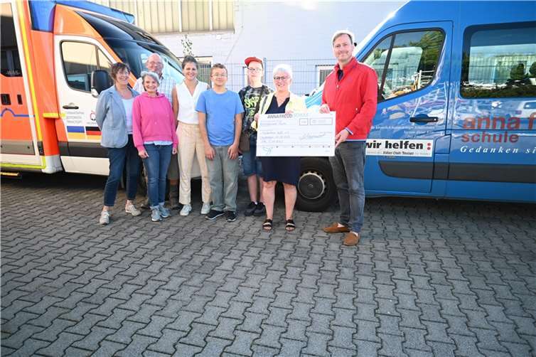 Am 5. September erhielt der Vereinsvorsitzende, Stefan Pohl, eine besonders bemerkenswerte Spende. Foto: Daniel Südhof