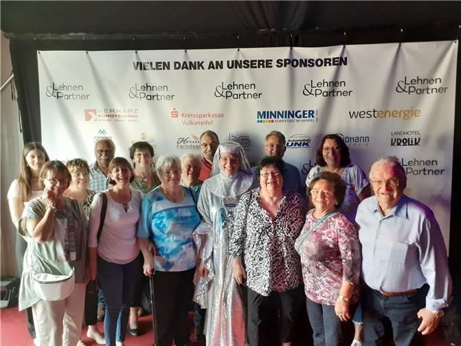 Am 7. September 2024 fuhren die Sängerinnen und Sänger des Gemischten Chores „Frohsinn Eich“ mit dem Bus nach Darscheid, um das Musical „Sister Act“ zu erleben. Foto: privat