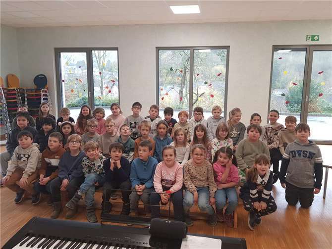 Am 8. Dezember findet in der Grundschule Rieden das Adventssingen statt.  Foto: privat