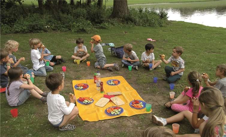 Am Auensee ließen es sich die zukünftigen Schulkinder an diesem besonderen Tag gut gehen.privat