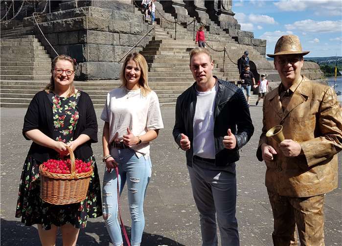 Am Deutschen Eck fanden die Dreharbeiten für den Sketch-Kurzfilm statt, der sich in den sozialen Medien rasant verbreitete.