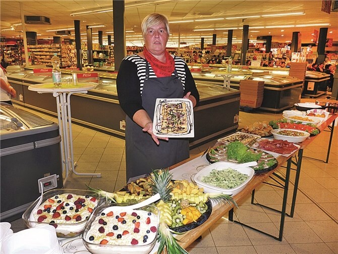 Am Dienstag, 21. April, steht bei Rewe: XL Hundertmark in Cochem wieder ein Kundenabend auf dem Programm.privat