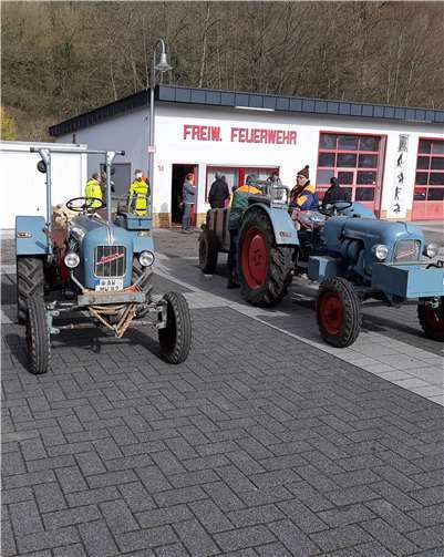 Am Ende der Versammlung lud der Ortsbeirat zu einem kleinen Imbiss am Feuerwehrgerätehaus ein. Foto: privat