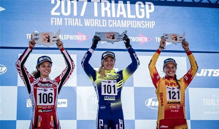 Am Ende des ersten Tages reichte ihre Leistungfür die beste Platzierung (li.) ihrer Weltmeisterschafts-Laufbahn.