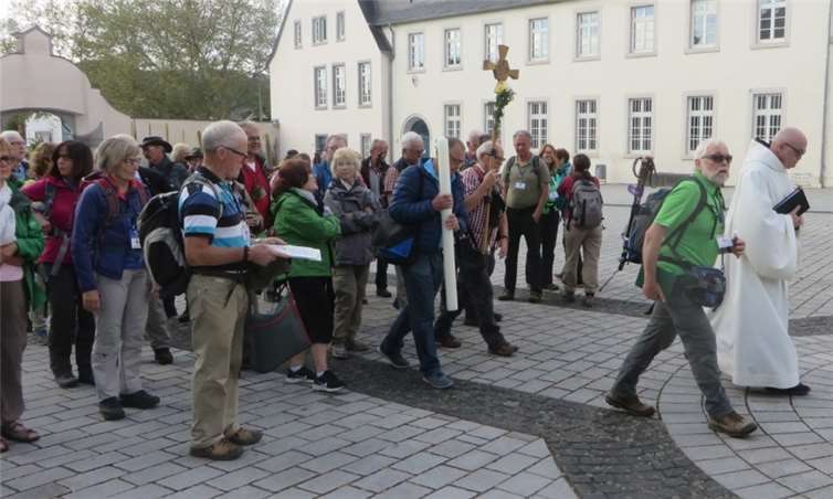 Am Ende waren alle glücklich es geschafft zu haben: Nach drei Tagen erreichte die Pilgergruppe die Matthiasbasilika. Foto: privat