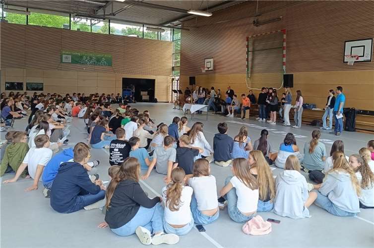 Am Ende wurde Schulpfarrer Rüdiger Stiehl verabschiedet.  Foto: privat