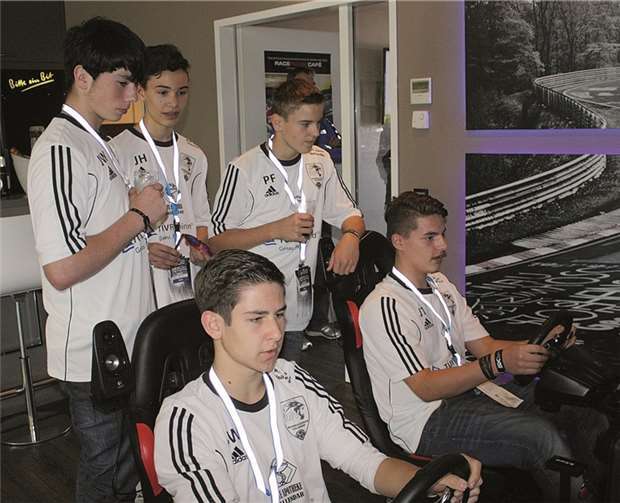 Am Fahrsimulator hatten alle viel Spaß.