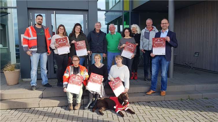 Am Hauptstandort der Presto Gruppe in Kobern-Gondorf präsentierten die Verantwortlichen das Konzept des diesjährigen Adventsmarktes, der am 24. und 25. November in Ochtendung stattfindet. Foto: KH