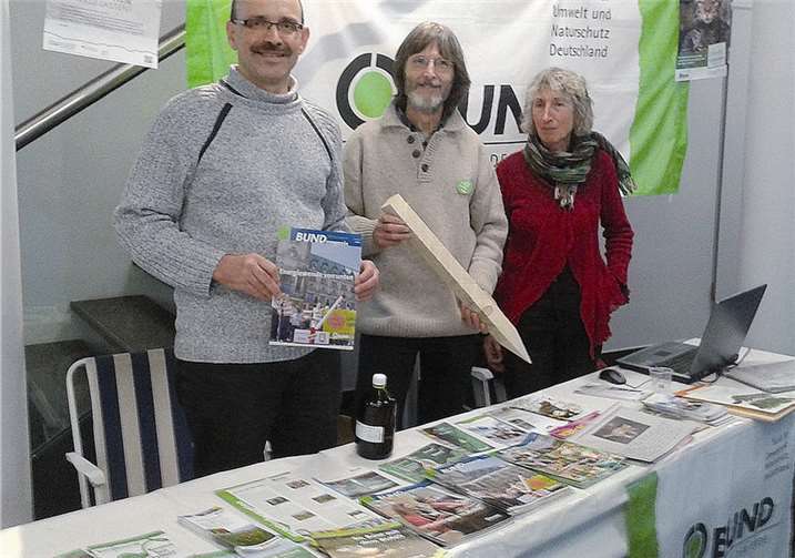 Am Infostand des BUND gab es viele Infos zum Naturschutz.privat