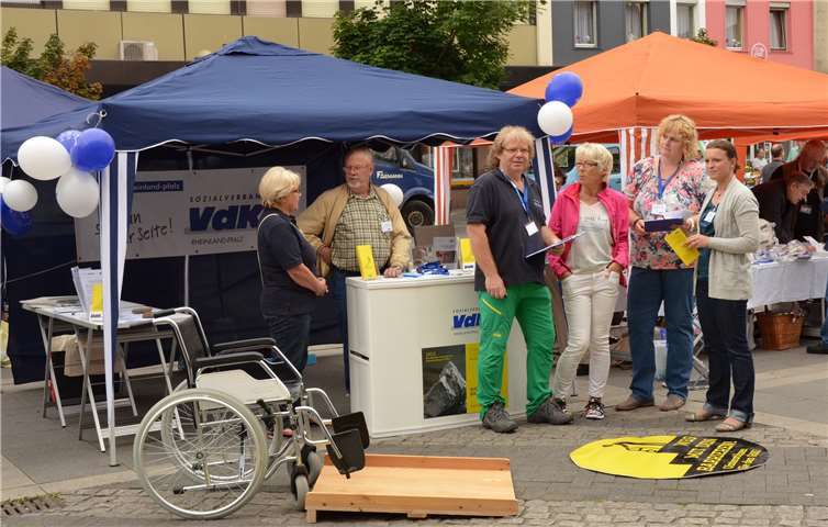 Am Infostand erhalten die Besucher Informationen zu den Angeboten des VdK. Foto: privat