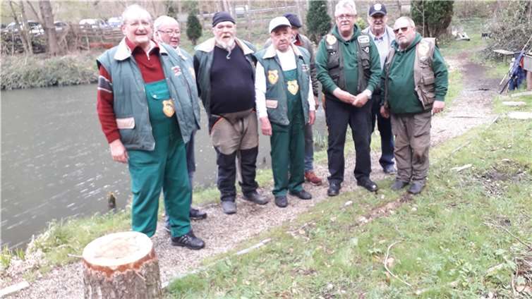 Am Karfreitag trafen sich die Angelfreunde „Forelle“ zu ihrem traditionellen Anangeln. Foto: privat
