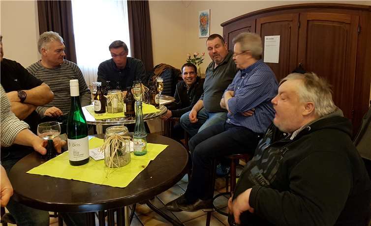 Am Kirmesmontag fand wie immer der Kirmesfrühschoppen im Pfarrheim statt.