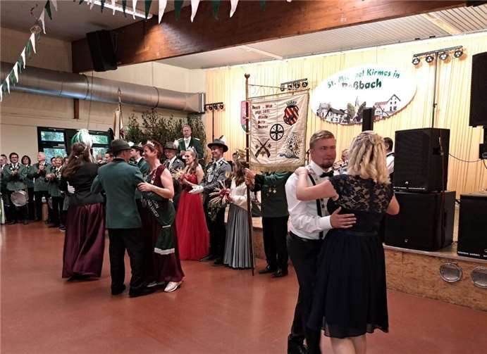 Am Kirmessonntag stand der „Bürger- und Schützensonntag“ auf dem Programm.  Fotos: Michelle Salz