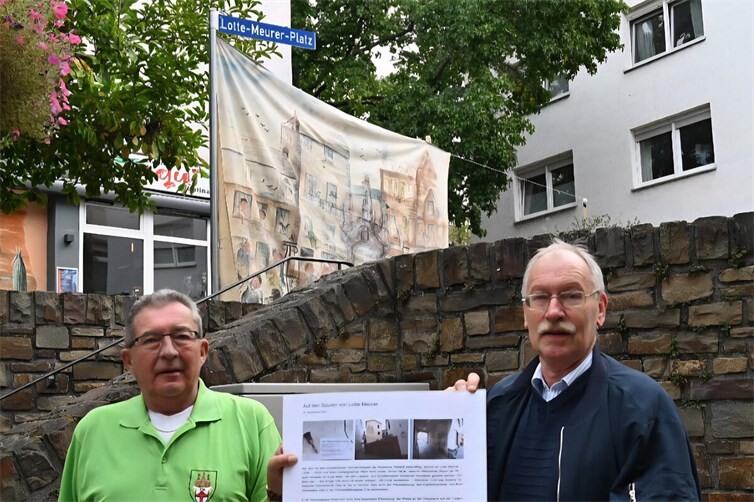 Am Lotte Meurer Platz.