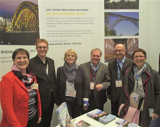 Am Messestand des Rheinischen Vereins für Denkmalpflege und Landschaftsschutz trafen sich die Vertreter aus Bendorf Werner Prümm, Rehlinde Glöckner, Michael Kessler und Barbara Friedhofen mit dem Vorsitzenden des Rheinischen Vereins, Prof. Dr. Heinz Günter Horn und Geschäftsführerin Dr. Heike Otto.privat