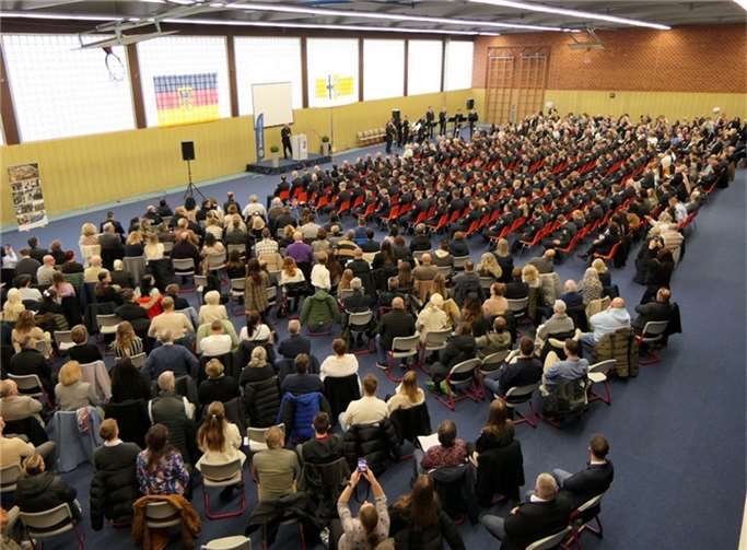 Am Mittwoch, 28. Februar 2024, fand im Bundespolizeiaus- und -fortbildungszentrum Swisttal (BPOLAFZ SWT) die Verabschiedung von -170- Laufbahnabsolventinnen und Laufbahnabsolventen des Polizeimeisterlehrgangs SWT 21 II statt. Foto: privat