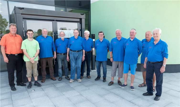 Am Mittwoch, den 28. August trafen sich neun Alterskameraden im Hallenbad „Aquafit“ Dierdorf.Foto: privat