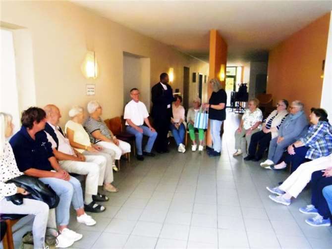 Am Mittwoch, den 30. Juli 2025, fand die letzte Probe des Kirchenchors Cäcilia in besonderem Rahmen statt. Foto: privat