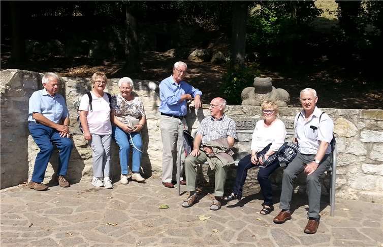 Am Oppenheimer Krötenbrunnen wurde eine Rast eingelegt. privat