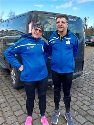 Am Radweg Claudia Müller und Stefan Helbing.
