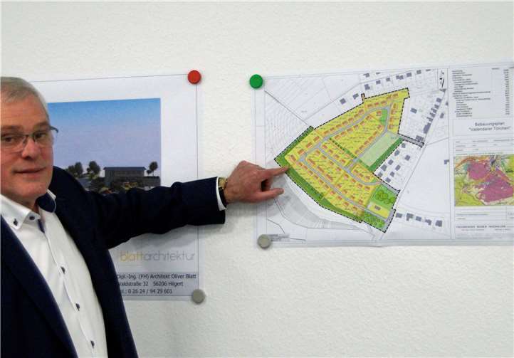 Am Rande des Neubaugebietes „Vallendarer Törchen“ wird es auch Mehrfamilienhäuser geben. Fotos: MIH