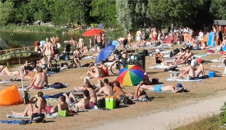 Am Riedener Waldsee wurden weitestgehend die Abstandsregeln eingehalten. Foto: BS