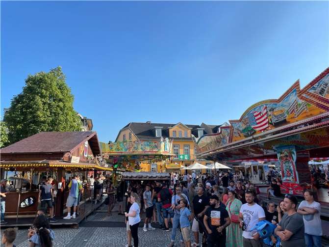 Am Samstag, 20. August ist die Kirmes in Sinzig gestartet. Fotos: ROB