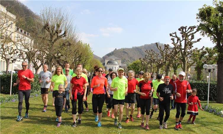 Am Samstag, 6. April, 14 Uhr, treffen sich Läuferinnen und Läufer zum RunUp am Bad Emser Kurpark auf Höhe der Post. Dort werden auch die Aktionsshirts „Flott durchs Jahr“ ausgegeben. Foto: