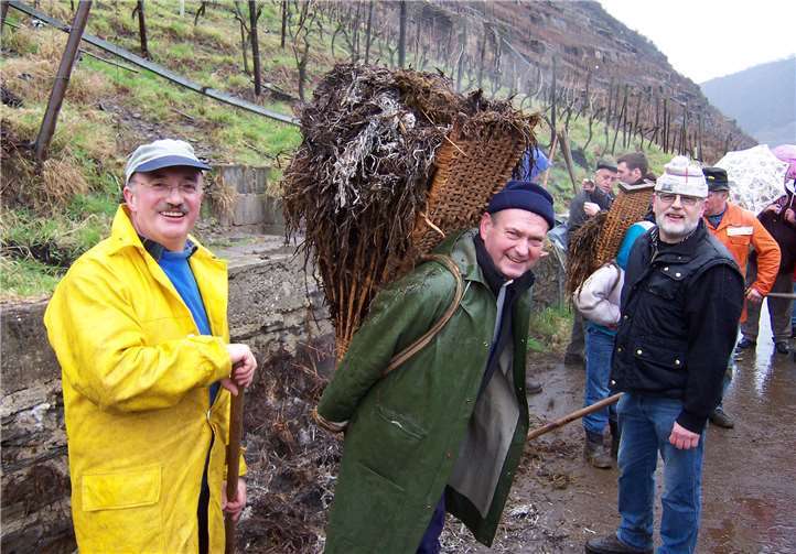 Am Samstag, 7. März findet wieder das traditionelle Misttragen statt.Quelle: Lehmer Razejunge