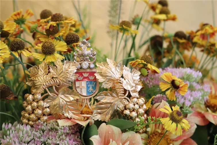 Am Samstag, den 16. August 2025, kommt es zur Krönung der neuen Erpeler Weinkönigin durch den Brauchtumsverein „Freunde des Erpeler Weinfestes“ e.V.Foto: Daniela Simon