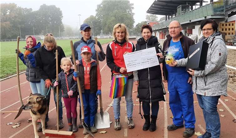 Am Samstag, den 16. Oktober konnten durch die 1. Vorsitzende des TVR Manuela Decker und Melanie Anhäuser die, auch dank großzügiger Einzelspenden, stattliche Summe von 1393,50 Euro an den TUS Ahrweiler übergeben werden.Foto: privat