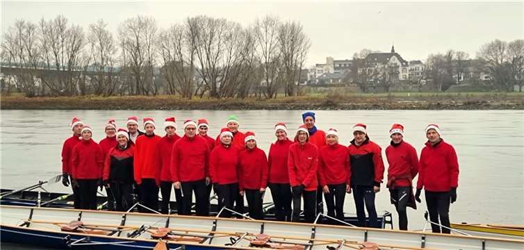 Am Samstag vor Nikolaus fand das traditionelle Nikolausrudern des GTRV Neuwied mit anschließendem Glühweinevent unter 2G+ Bedingungen statt.Foto: privat