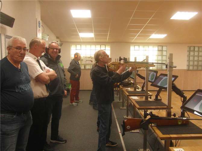 Am Schießstand wurden gute Ergebnisse erzielt.