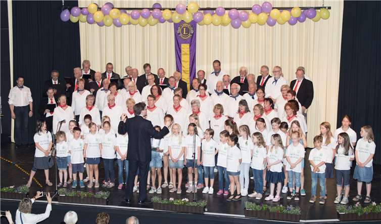 Am Schluss intonierten alle Chöre zusammen die „Ode an die Freude“.CEW