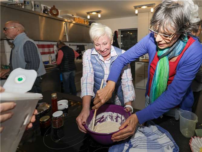 Am Schluss wurde in der Küche gerührt und gekocht.
