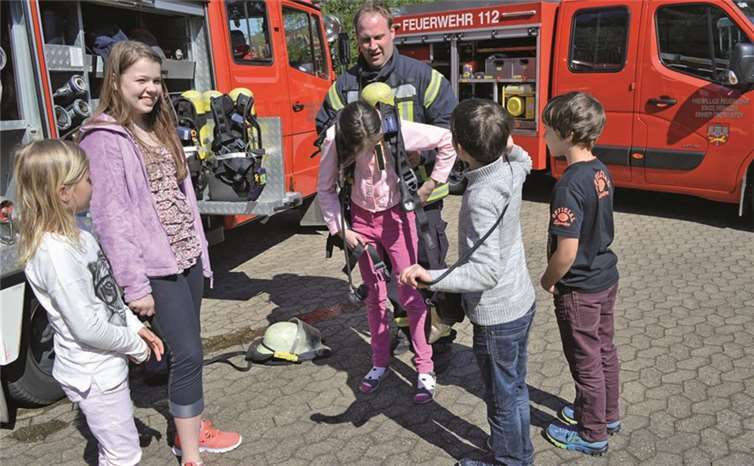 Am Schnuppertag gab's viel zu sehen und auszuprobieren für die Kinder. AB