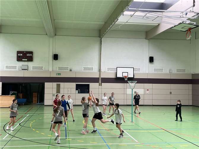 Am Sonntag, 19. Januar 2025 trafen in Urbar im ersten Spiel des Tages das Team von Urbar und das Team Kärlich I in der Altersklasse Schüler aufeinander. Foto: privat