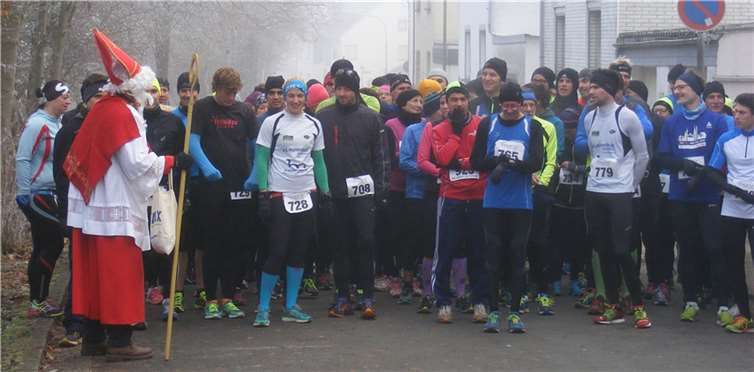 Am Sonntag, den 5. Dezember veranstaltet die DJK Ochtendung zum 34. mal die Winterlaufserie „Rund um den Haugnisberg“. Foto: privat