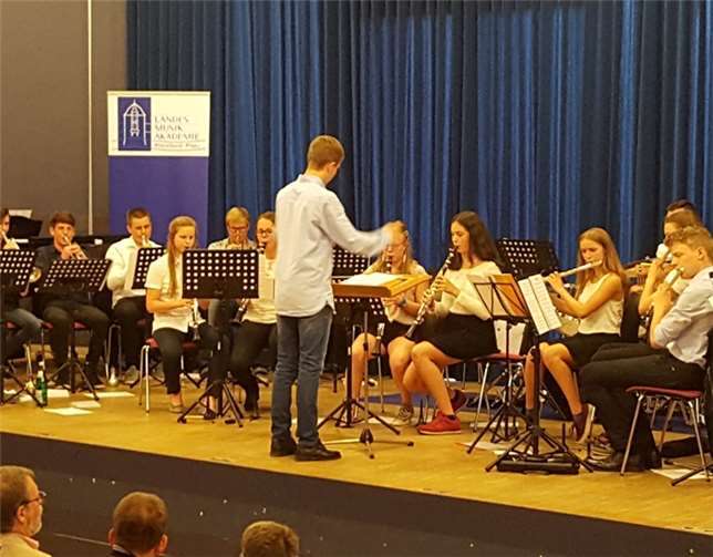 Am Sonntag präsentieren sich die Absolventen des Kurses als Dirigenten.Privat