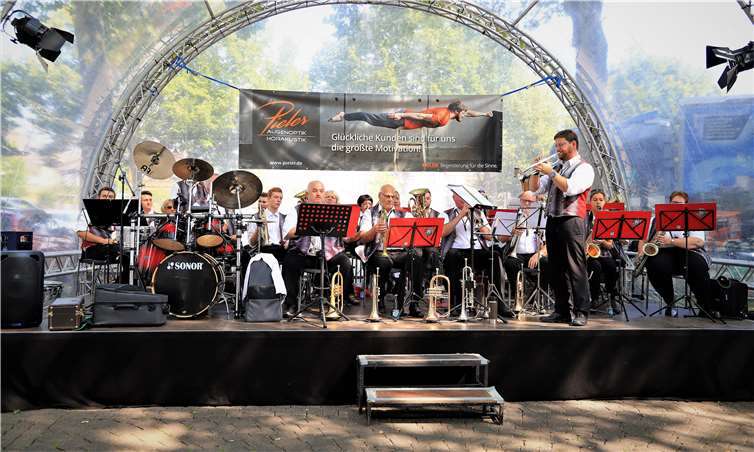 Am Sonntag spielte der Musikzug Bendorf beim Frühschoppen.