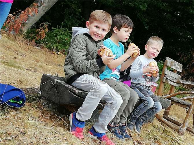 Am Sportplatz in Hohenleimbach gab es Steaks und Würstchen zur Stärkung.