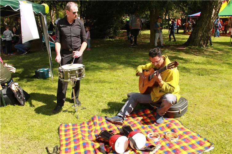 Am Stand der Kreismusikschule des Westerwaldkreises gaben die Lehrkräfte Einblicke in die verschiedenen Instrumente.