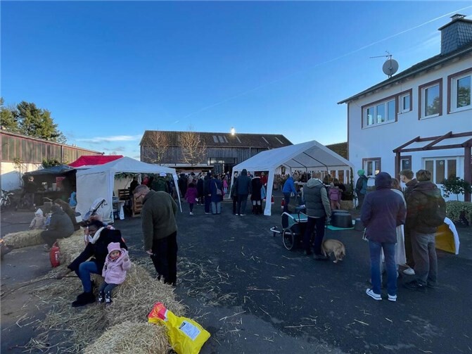 Am dritten Adventwochenende fand wieder der Lüftelberger Weihnachtsmarkt auf dem Bergerhof statt. Foto: privat
