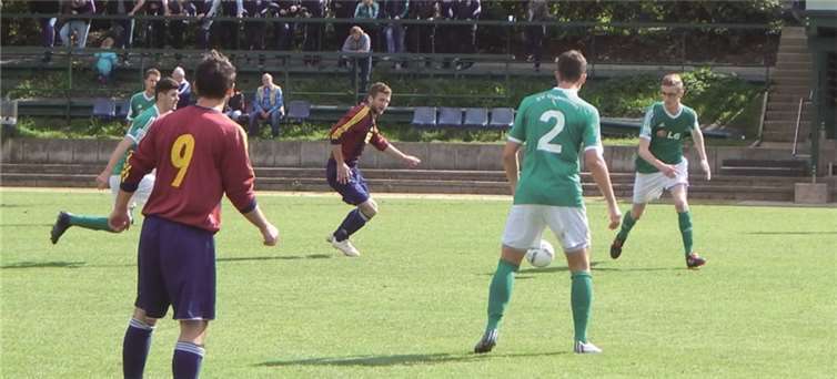 Am fünften Spieltag trennten sich der SV Oberzissen (grün) und der SG Franken (rot) mit einem Remis.privat