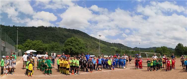 Am letzten Tag des Sportfests stand der Jugendfußball im Mittelpunkt. Foto: FC Burgen