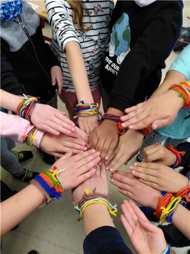 Am letzten Tag vor den Herbstferien fand an der Brüder-Grimm-Schule Neuwied der erste Spendenlauf der Schulgeschichte statt. Foto: privat
