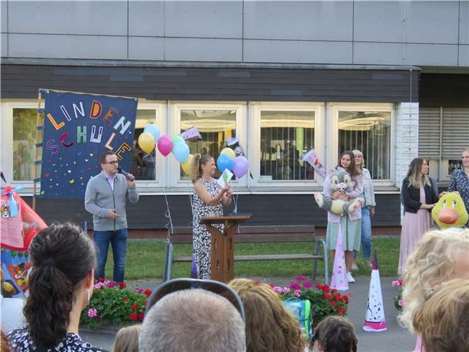 Am vergangenen Dienstag verwandelte sich die Lindenschule Bad Breisig in einen Ort der Freude und Aufregung, als 98 Erstklässler ihre Einschulungsfeier erlebten. Foto: privat