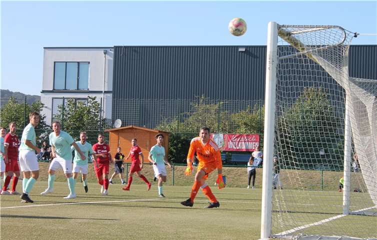 Am vergangenen Sonntag fand das erwartete Derby zwischen dem SV Kripp und dem TuS Oberwinter II im Kripper Sportpark statt.  Foto: SV Kripp