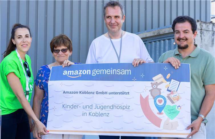 Amazon Koblenz spendete 3.000 Euro an das Kinder- und Jugendhospiz in Koblenz. privat